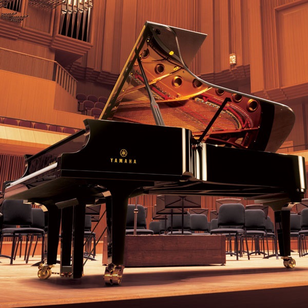 Grand piano phù hợp với những không gian lớn hoặc nơi chuyên về âm nhạc như khán phòng